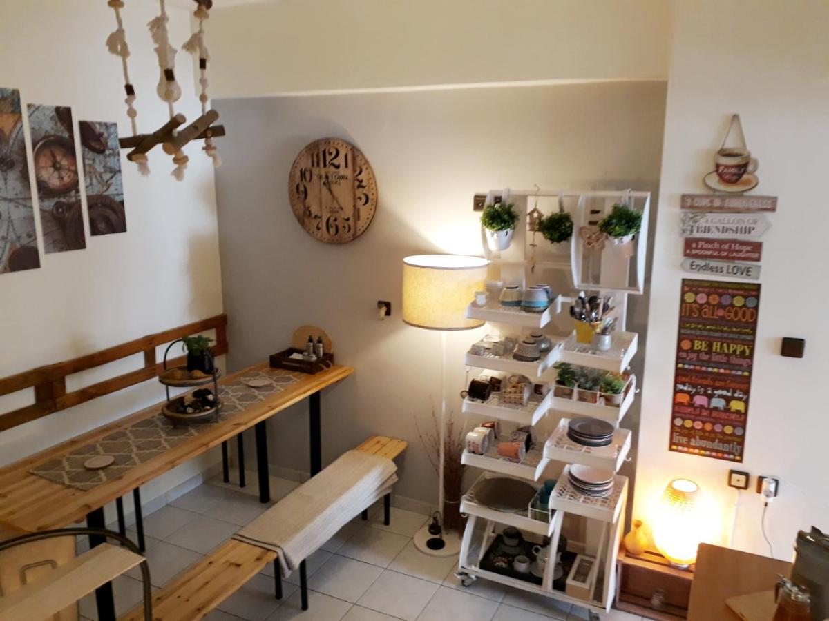 Urban Yoga House Hostel & Retreat Janina Zewnętrze zdjęcie